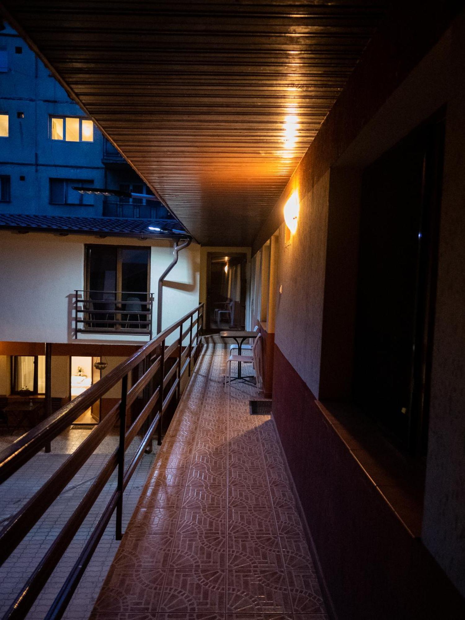 Guesthouse Magic Baile Herculane Exterior photo